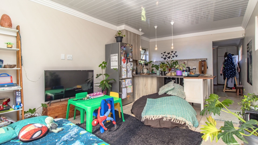 1 Bedroom Property for Sale in Sandbaai Western Cape